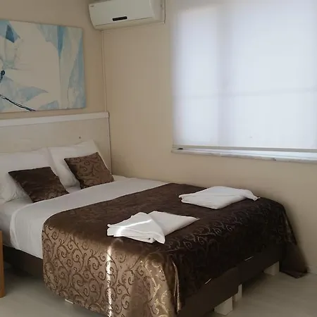 Ortakoy Suites מלון דירות